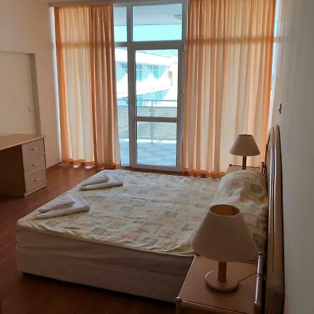 Private In Oasis Apartment *