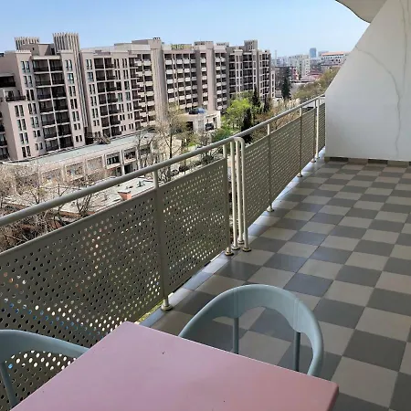 Private In Oasis Apartment *