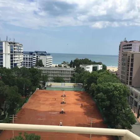 Private In Oasis Apartment