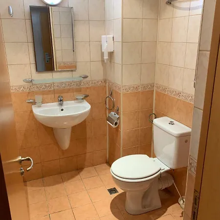 Private In Oasis Apartment *